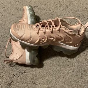 Nike Women’s Air Vapormax Plus